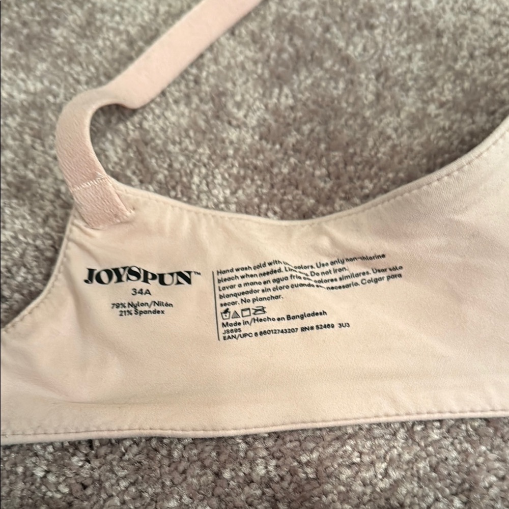 2 push-up Bras - Picture 9 of 16